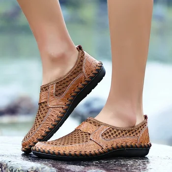 2023 Nauji natūralios odos aukščiausios klasės vyriški batai Britų odiniai batai Laisvalaikio batai Korėjos pavasario ir vasaros kvėpuojantys vyriški žirniai