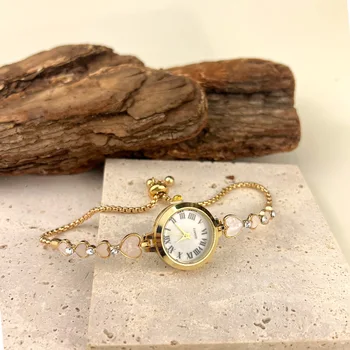 Mados prekės ženklo moteriško kvarcinio laikrodžio apyrankė su deimantinės širdies formos mažo ciferblato laikrodžio suknele Elegantiškas moteriškas laikrodis Reloj