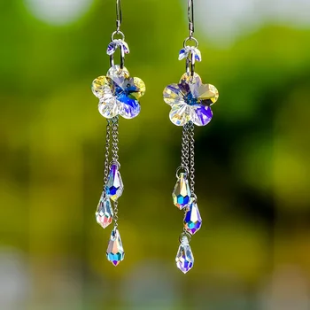 Rudens žiema Nauji perlų auskarai Vintažiniai matiniai smeigės auskarai moterims Metalo mados pareiškimas Auskarai 2022 m Trend papuošalai