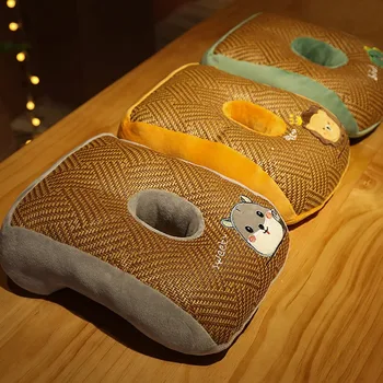 Vasaros miego kilimėlis Siesta pagalvės biuras Siesta artefaktas Studentų animacinis filmas Pagalvė ant pietų stalo